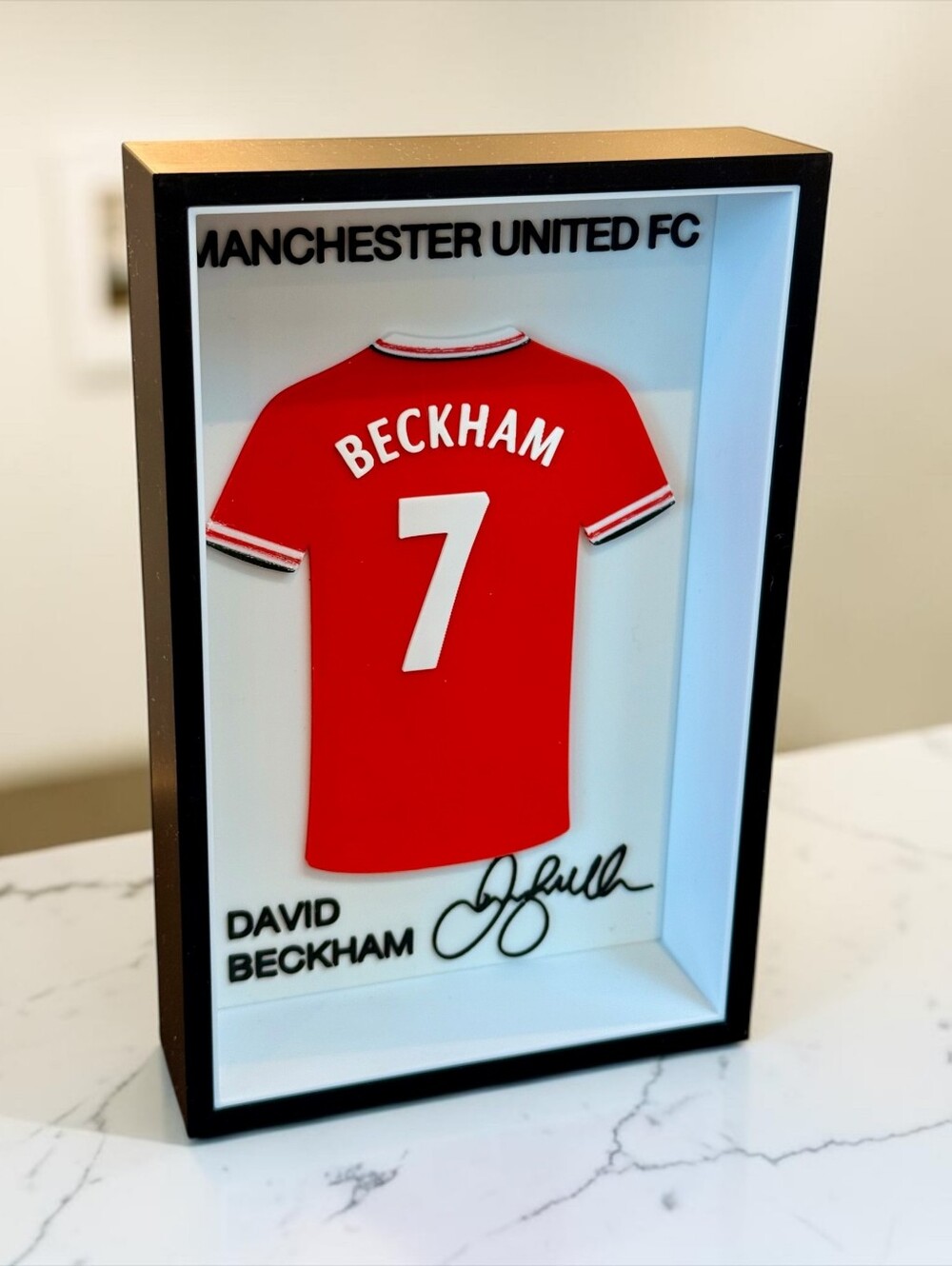 David Beckham Manchester United #7 3D Jersey Shadow Box Display Frame Soccer - Picture 2 of 2